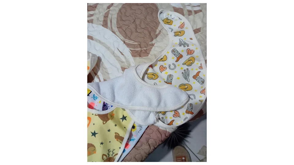 Kit de babadores atoalhados estampados para bebê (foto 2)