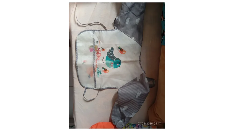Babador manga longa impermeável com estampa de gatinho (foto 2)